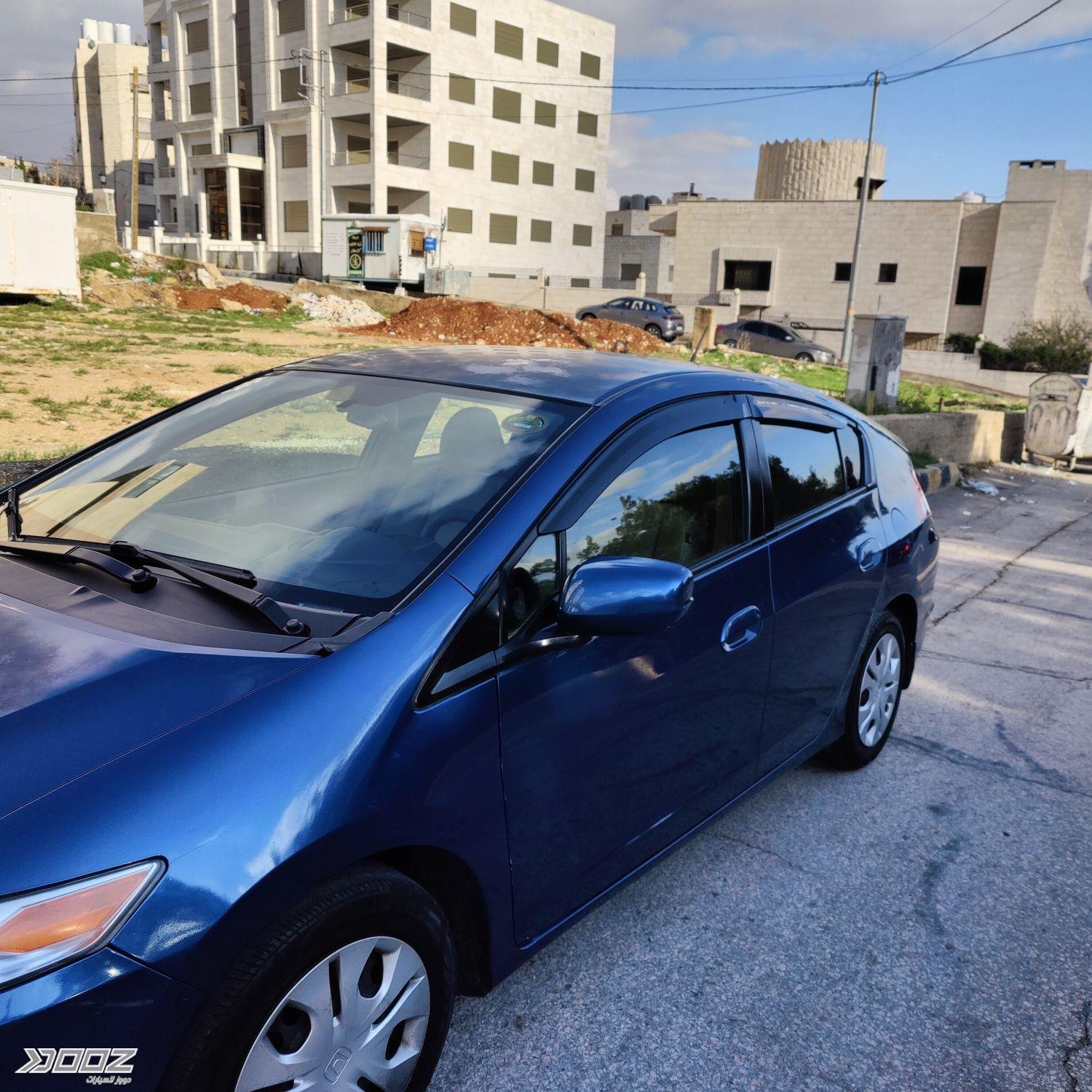 سيارة هوندا انسايت نظيفة 